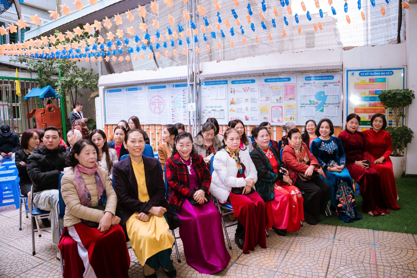 C:\Users\Administrator\Desktop\bài viết 20.11\z7244233057100_b65f618cdf4d4de6be6e091e5257feea.jpg