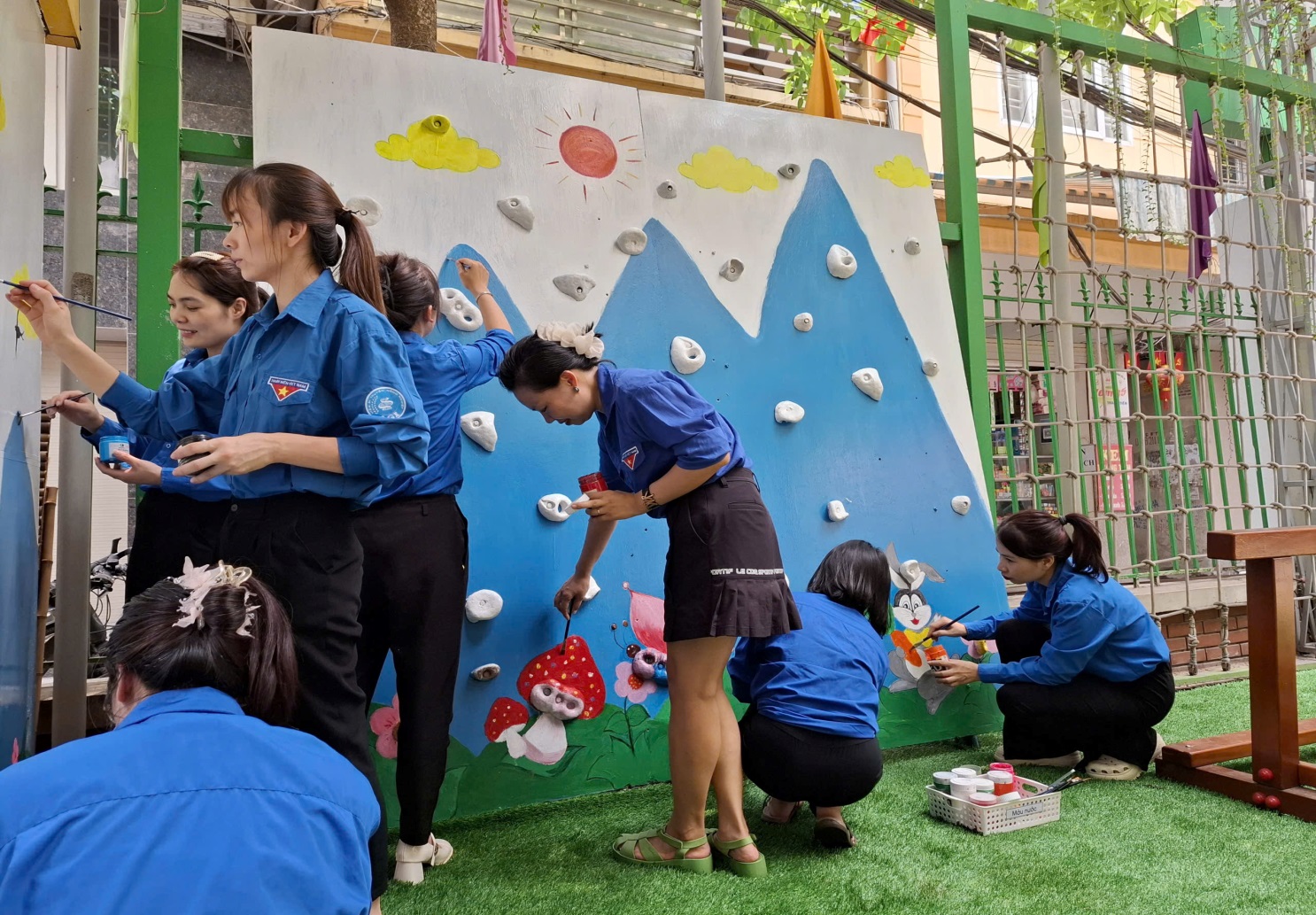 C:\Users\Techsi.vn\Desktop\2025.2026\chi đoàn\gen-h-z6908991850220_c1ce1d0cd17f86f7c97a1df3a5b9034a.jpg