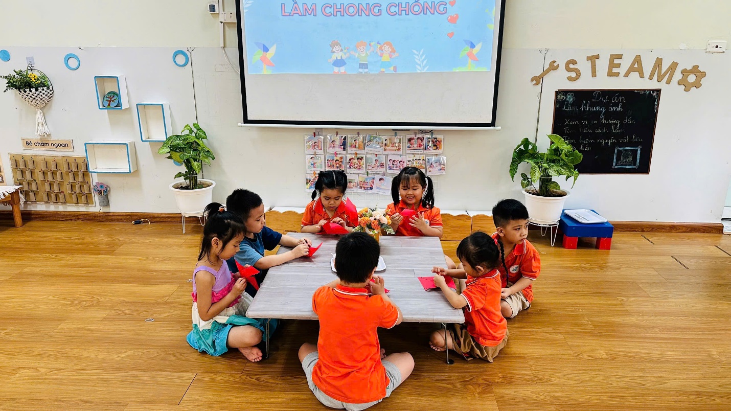 C:\Users\Admin\Desktop\Làm chong chóng\z6999595781251_ba451521954c3d1415ef6be89d93d551.jpg