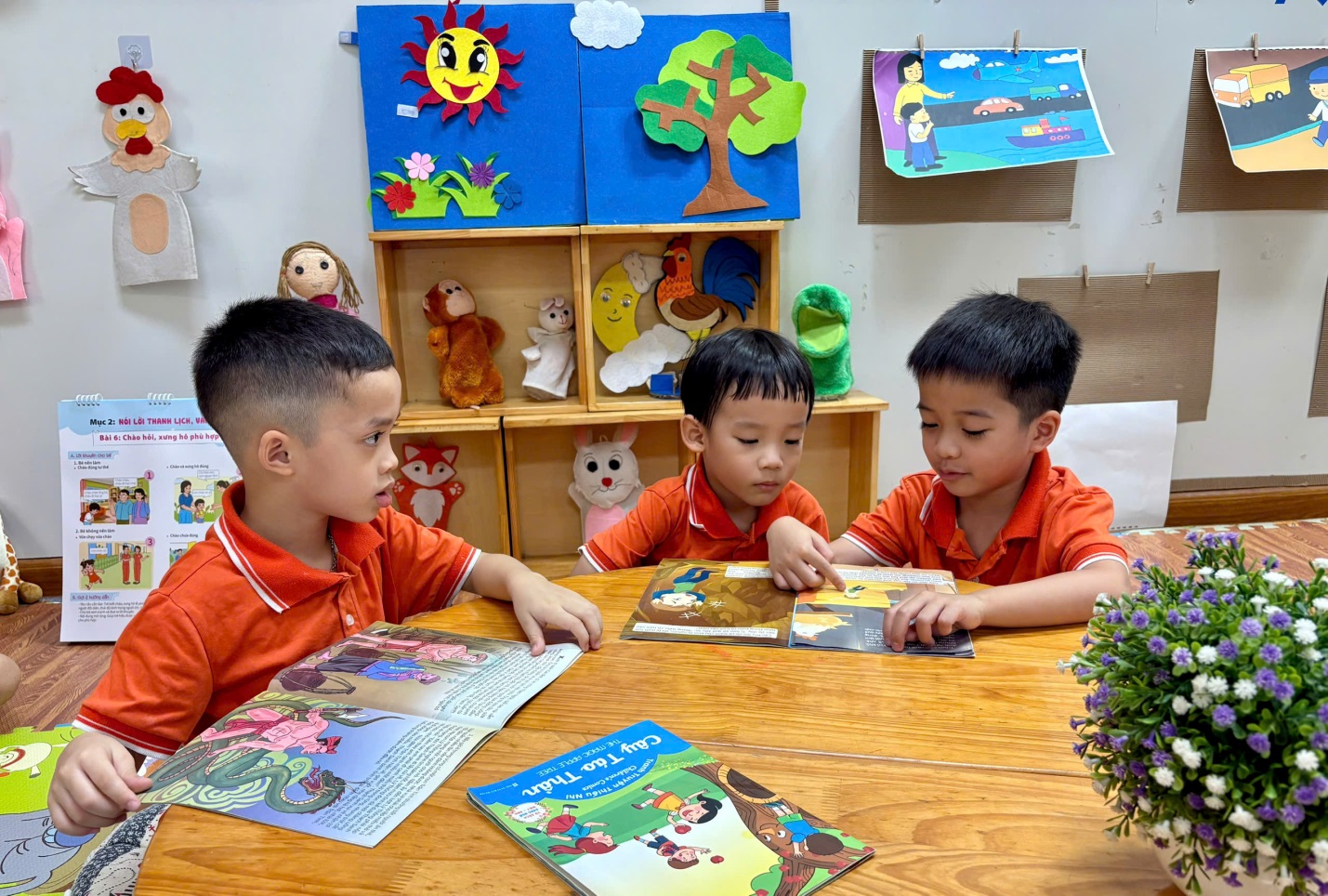 C:\Users\Administrator\Desktop\HĐ Phòng thư viện\gen-o-z7051955913629_948adceb90f341377a191aaeb635311a.jpg