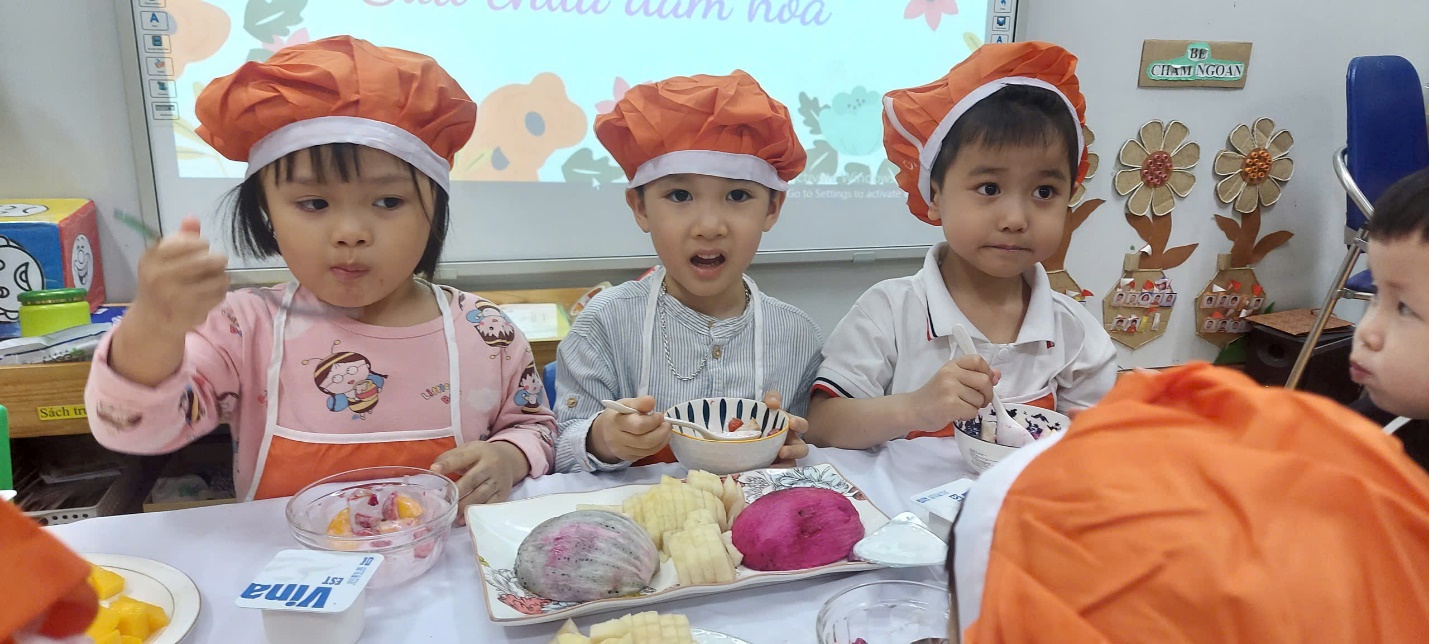 A group of children wearing chef hats
AI-generated content may be incorrect.