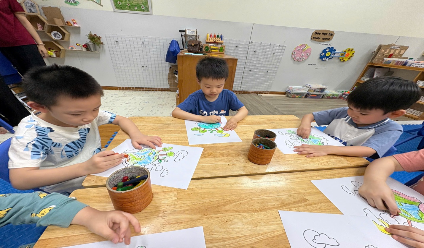 C:\Users\Techsi.vn\Desktop\truyền thông\z7651749302412_466ab3095e52646103a0e2f93315459e.jpg