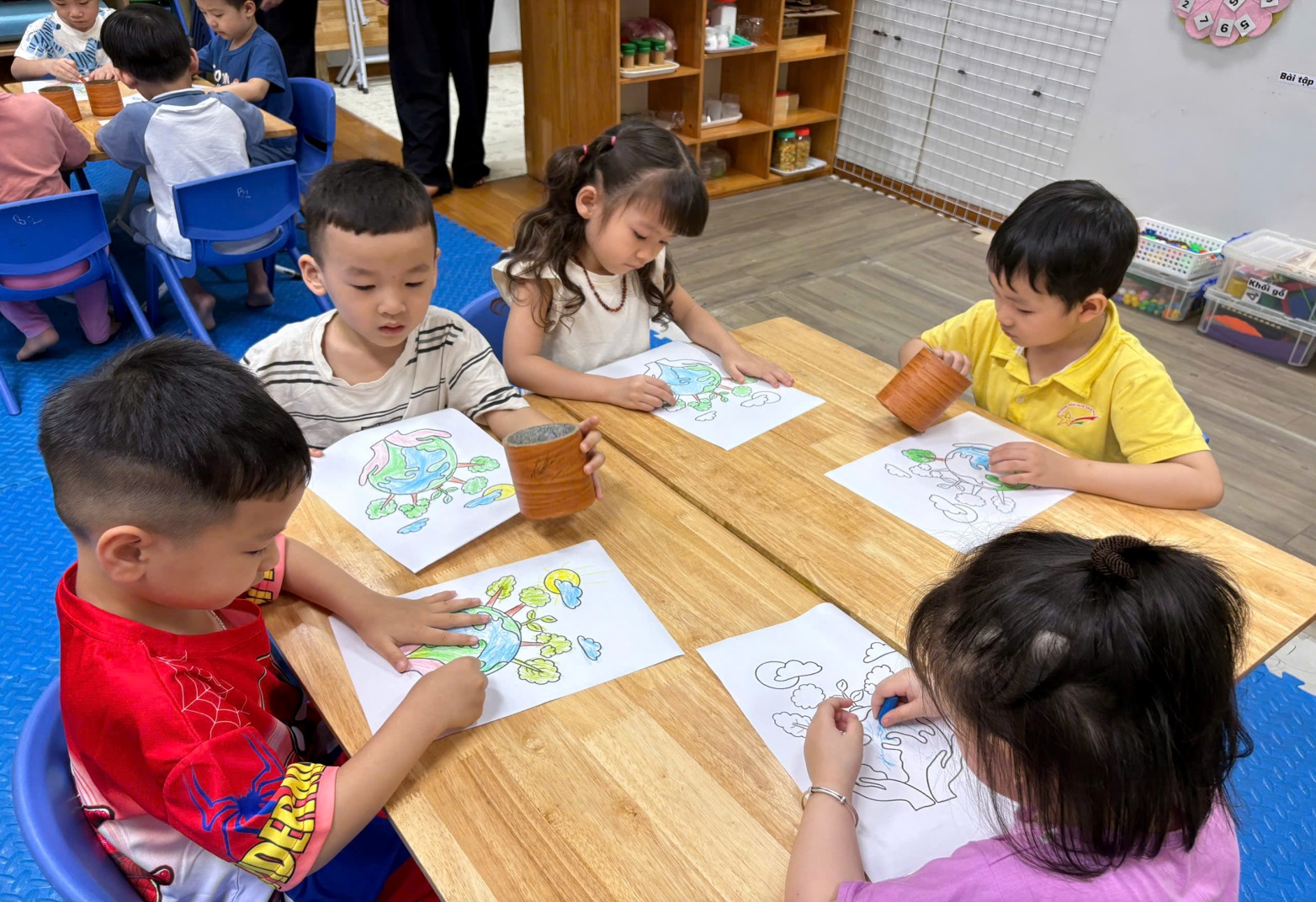 C:\Users\Techsi.vn\Desktop\truyền thông\z7651749289485_a49ee11e974abcc63b1c2b98fe10026e.jpg